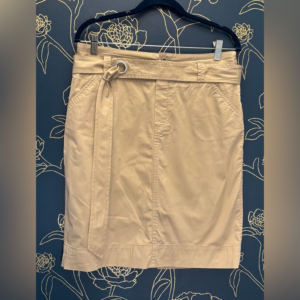 ADOLFO DOMINGUEZ designer KHAKI skirt SIZE 40 back cargo pockets (fits us 10)